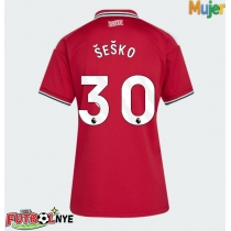 Camiseta Manchester United Benjamin Sesko #30 Primera Equipación para mujer 2026-27 manga corta